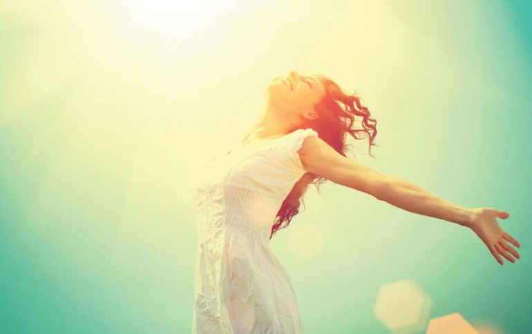 Feel Happy Again: 7 Ways To Find Your Inner (and Real) Happiness